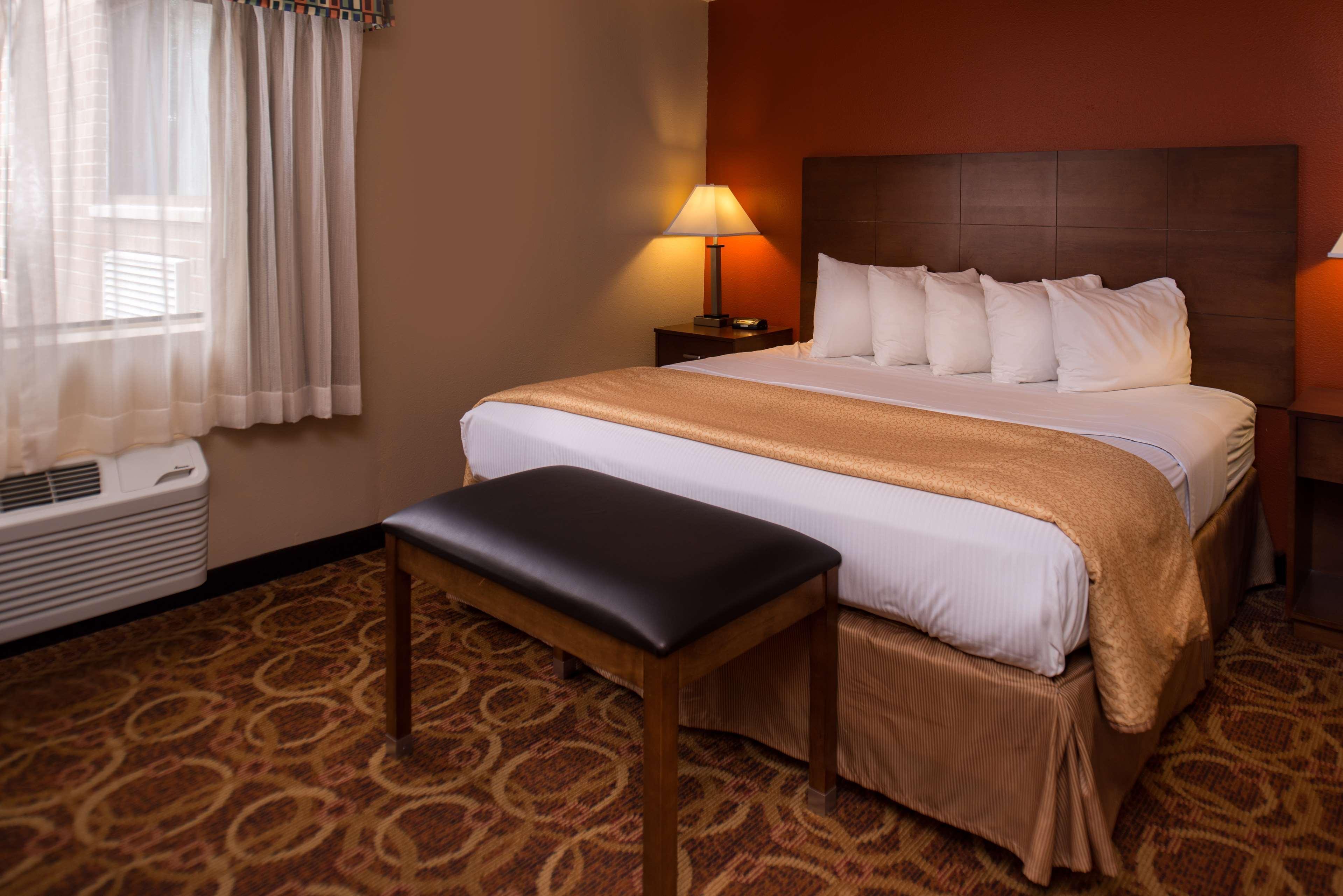 Best Western Ambassador Inn&Suites Wisconsin Dells Exterior foto