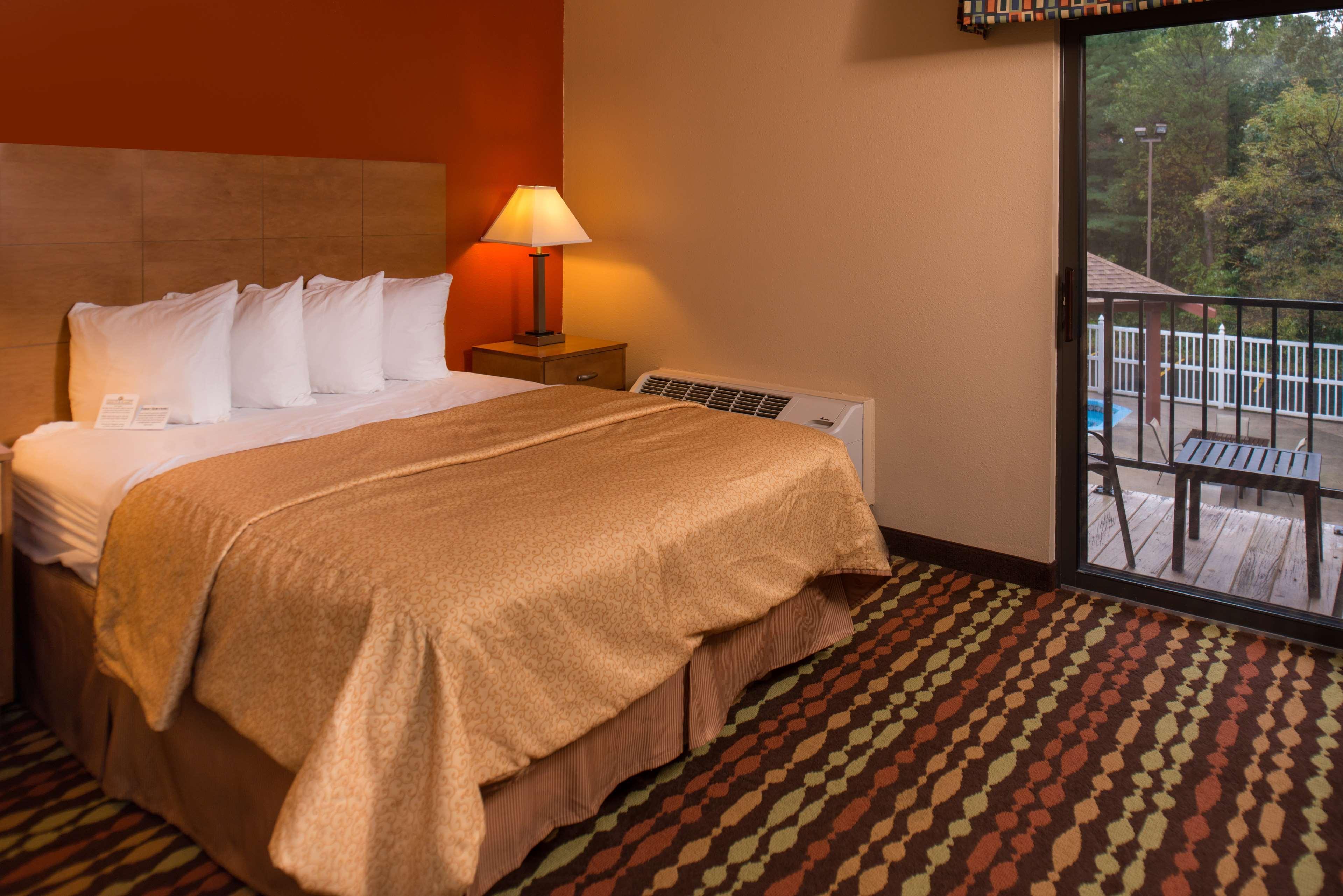 Best Western Ambassador Inn&Suites Wisconsin Dells Exterior foto